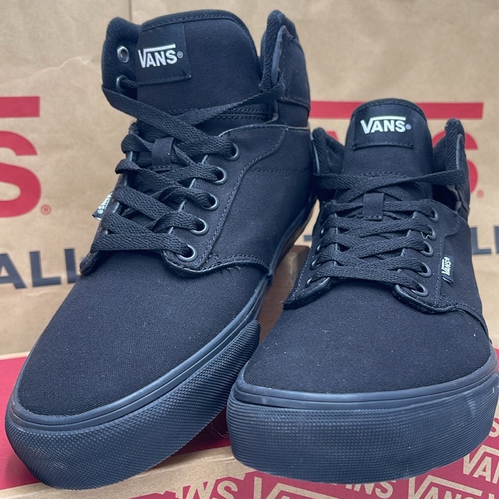 Vans Men’s Black High-Top Sneakers Atwood Hi (Canvas) Black/Black
VN0A38B… - Picture 4 of 16